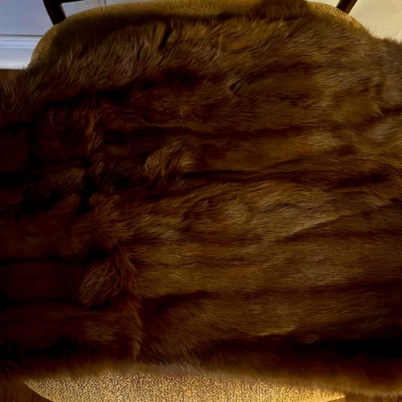 MINK STOLE PAIRED WITH MATCHING MINK HANDBAG 🌹 - Picture 5 of 17